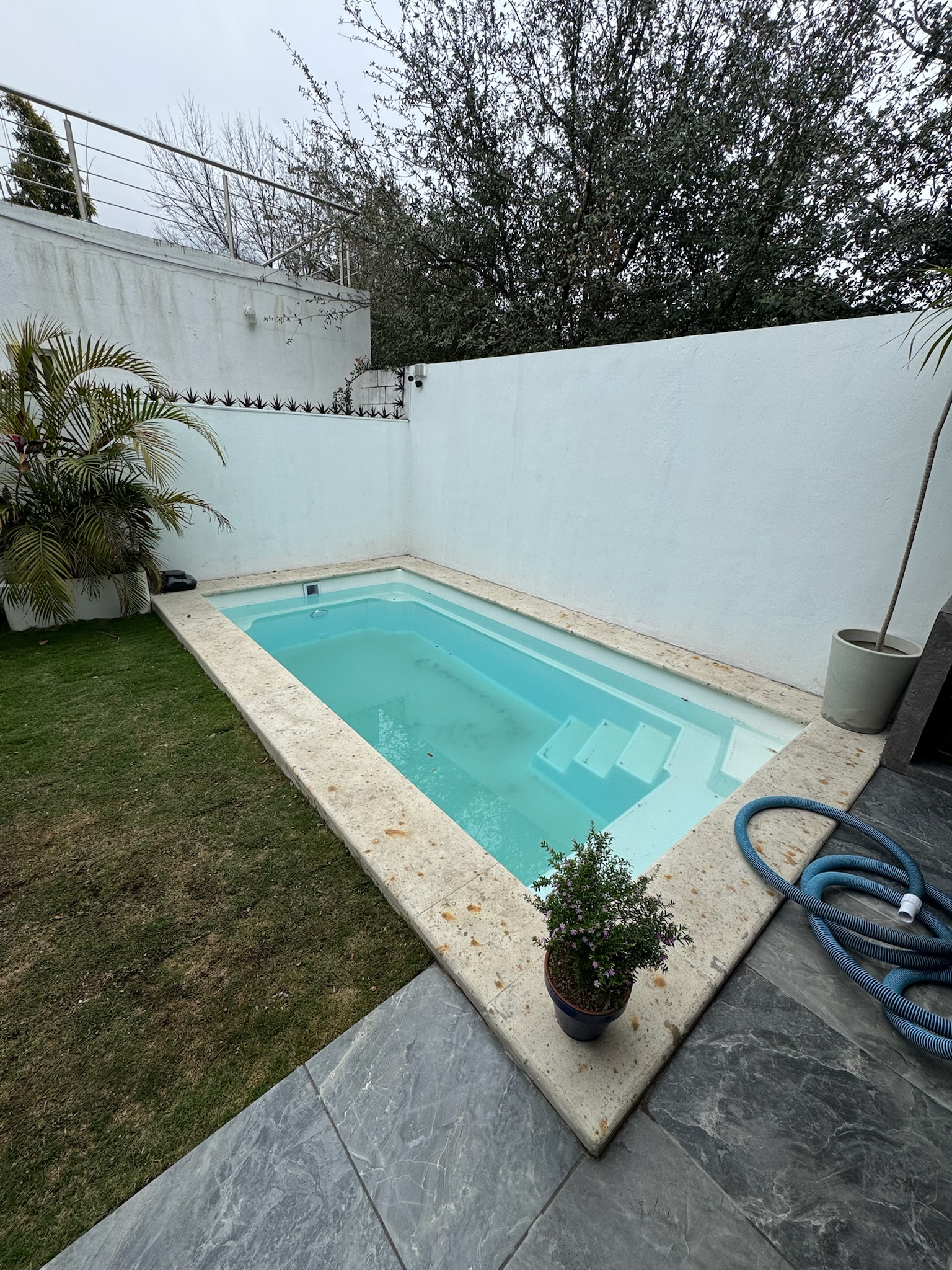 Alberca Hermes instalada en un proyecto real de Ola Piscinas